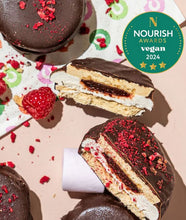 Load image into Gallery viewer, Crumble Charms Raspberry Love Wheel 60g