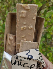 Load image into Gallery viewer, Pana Organics Peanut Brittle Thins 100g